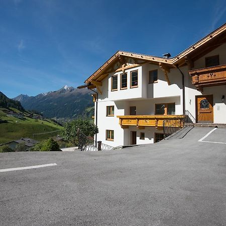 Appartementhaus Pinnisblick Neustift im Stubaital Εξωτερικό φωτογραφία