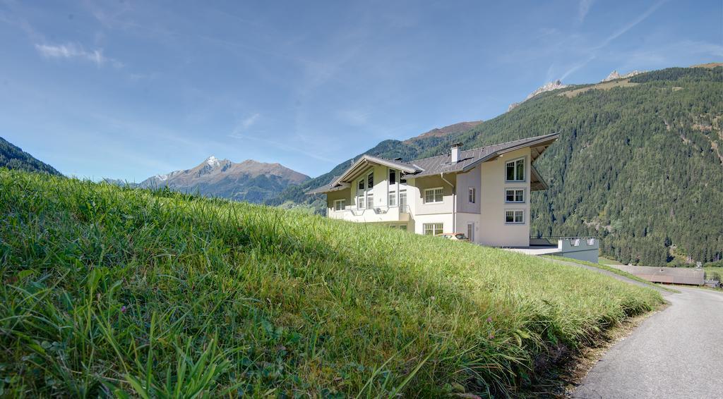 Appartementhaus Pinnisblick Neustift im Stubaital Εξωτερικό φωτογραφία