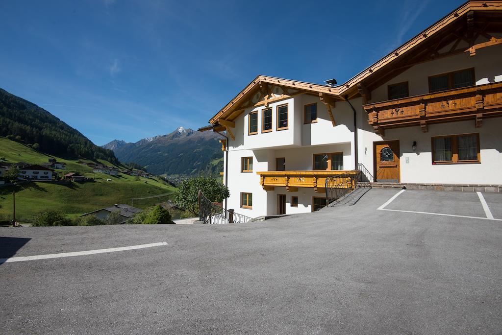 Appartementhaus Pinnisblick Neustift im Stubaital Εξωτερικό φωτογραφία